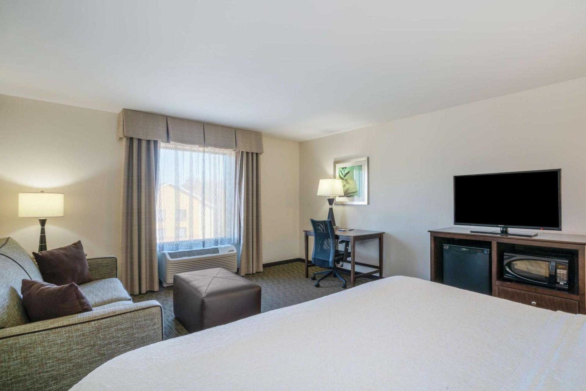 Hampton Inn University Area, Huntington, Wv photo 22