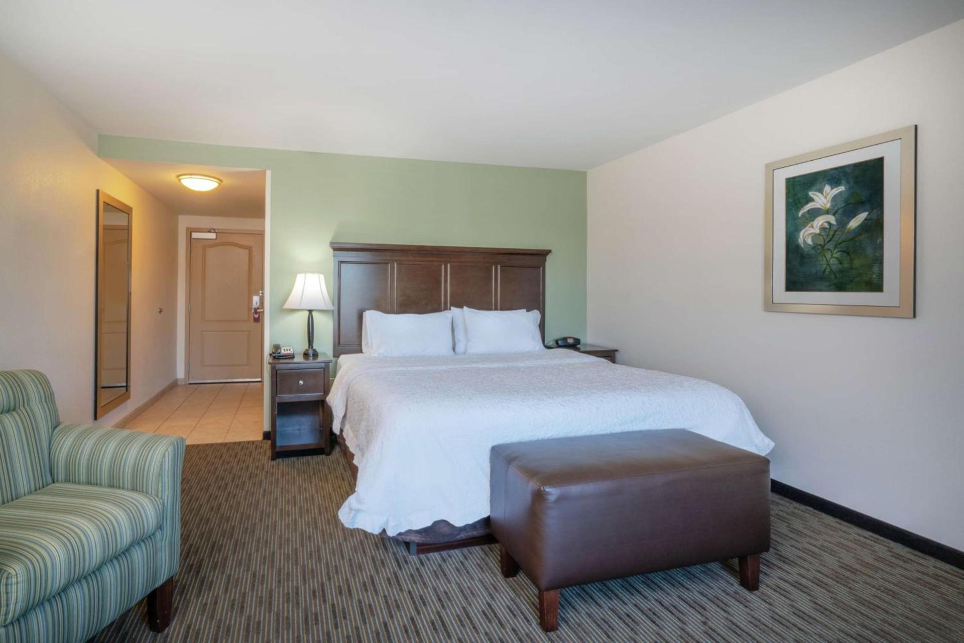 Hampton Inn University Area, Huntington, Wv photo 23
