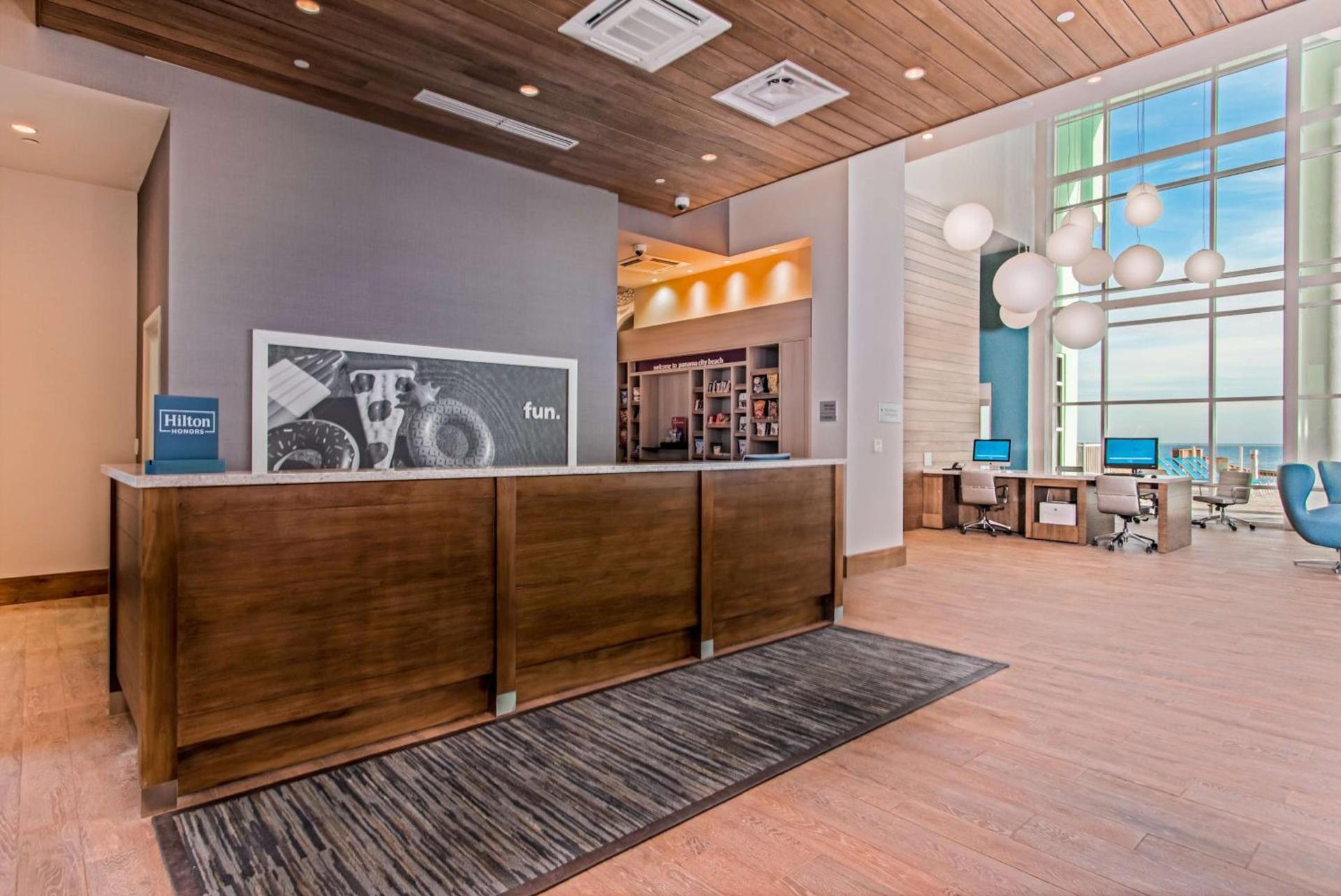 Hampton Inn & Suites Panama City Beach-Beachfront photo 8