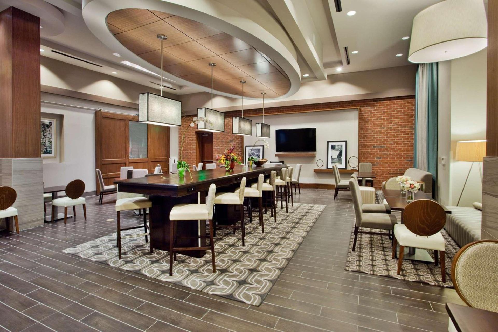 Hampton Inn & Suites Chapel Hill/Carrboro photo 5