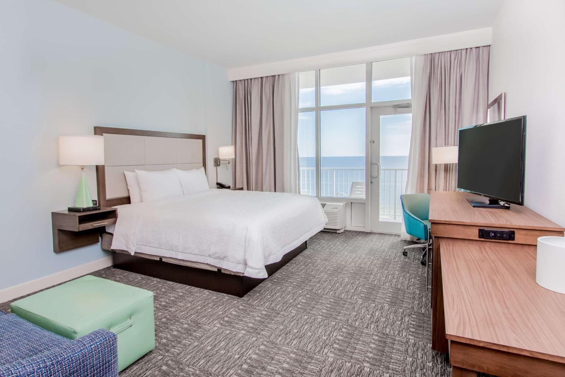 Hampton Inn & Suites Panama City Beach-Beachfront photo 45