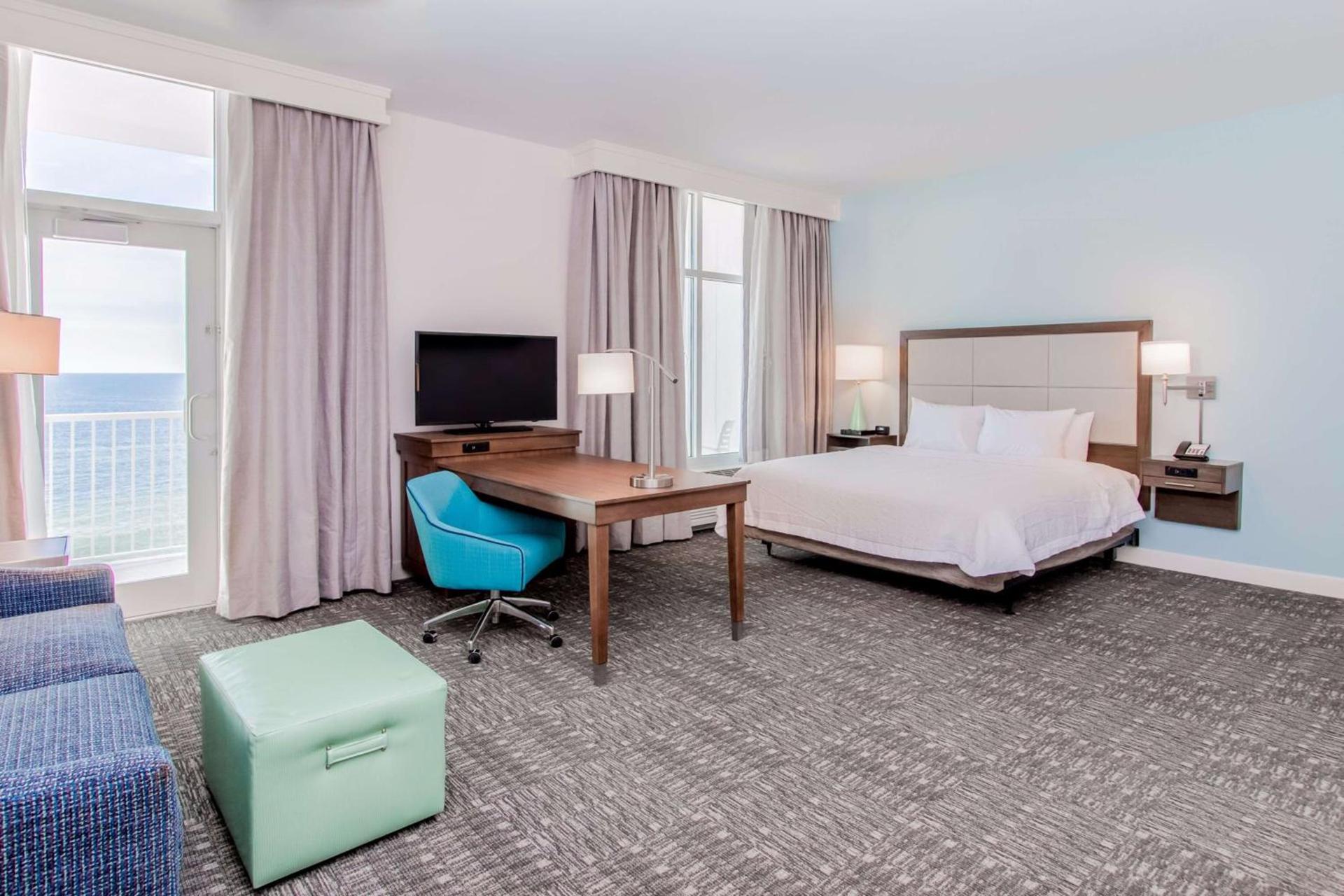 Hampton Inn & Suites Panama City Beach-Beachfront photo 50