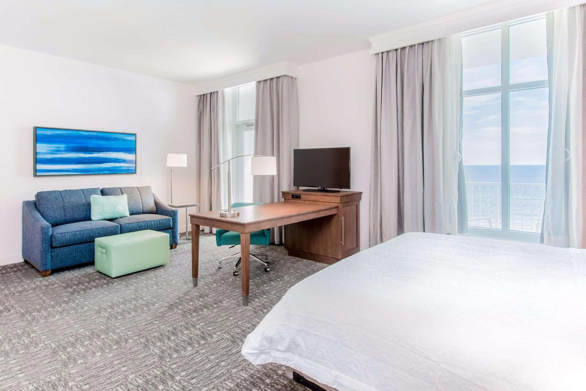Hampton Inn & Suites Panama City Beach-Beachfront photo 57
