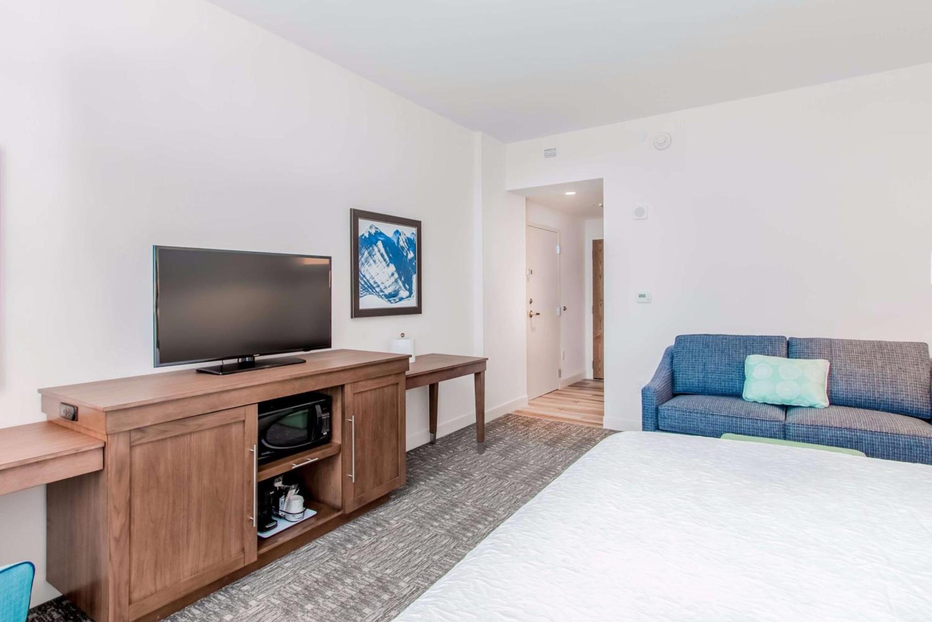 Hampton Inn & Suites Panama City Beach-Beachfront photo 81