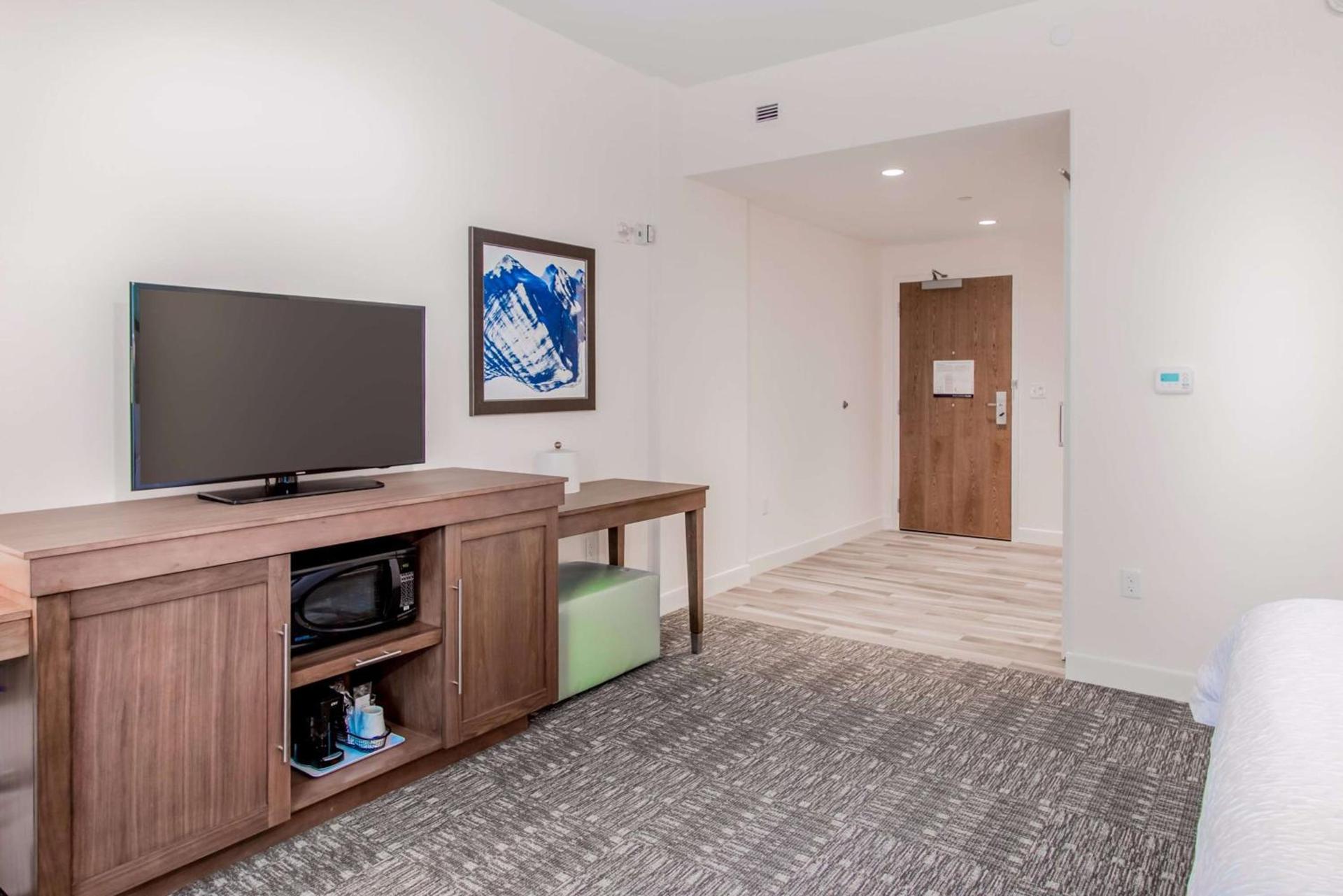 Hampton Inn & Suites Panama City Beach-Beachfront photo 82