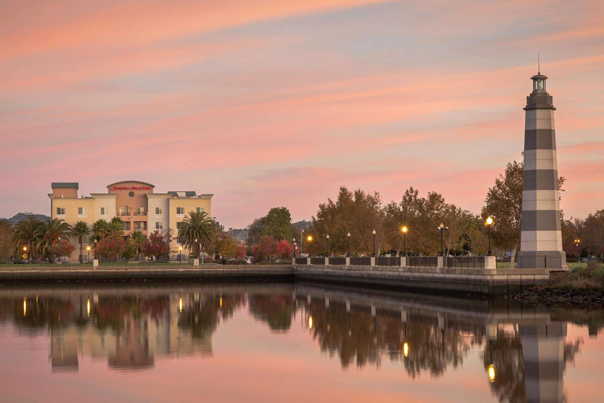 Hampton Inn & Suites Suisun City Waterfront photo 3