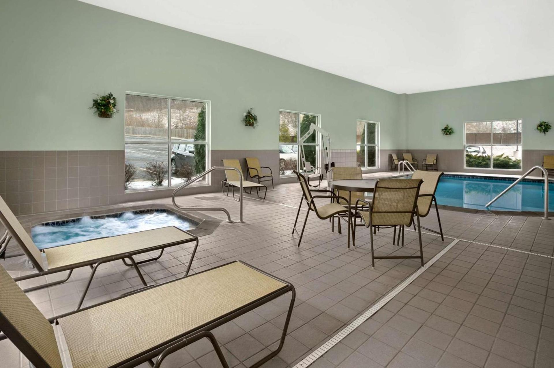 Hampton Inn Athens photo 7