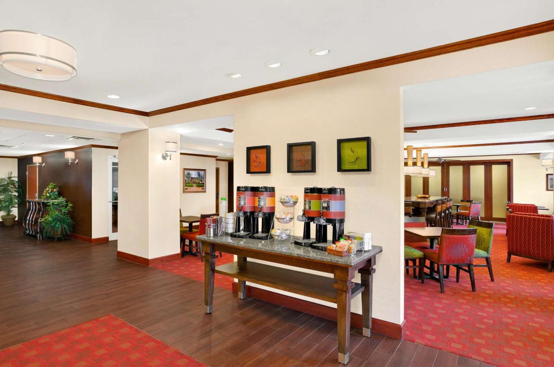 Hampton Inn Athens photo 12