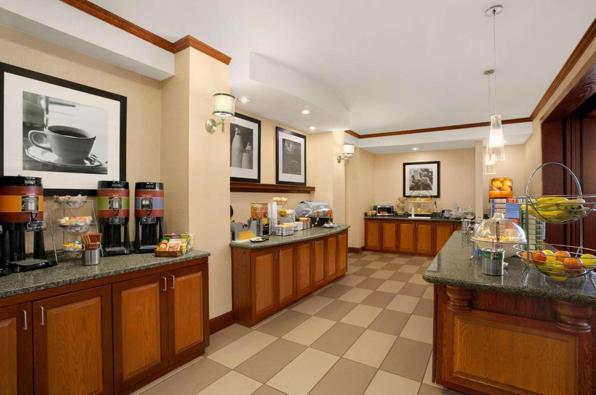 Hampton Inn Athens photo 11