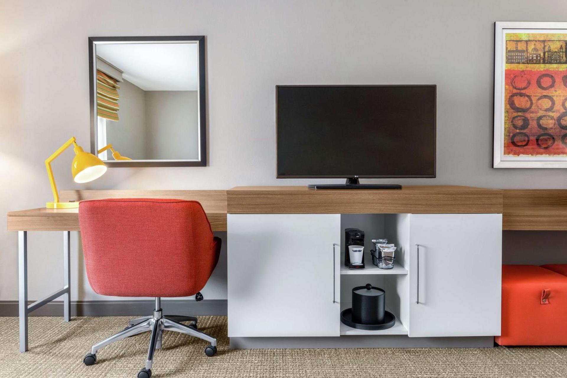 Hampton Inn Athens photo 16