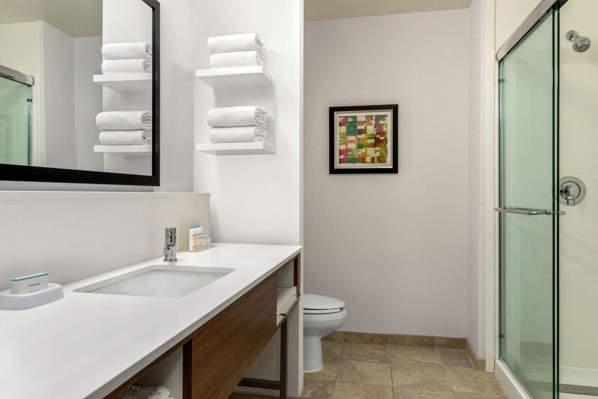 Hampton Inn Athens photo 18