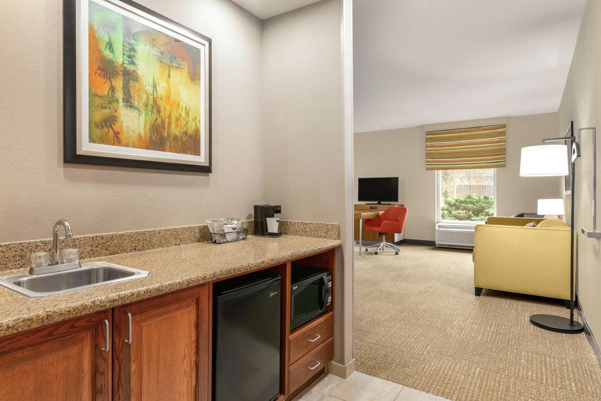 Hampton Inn Athens photo 19