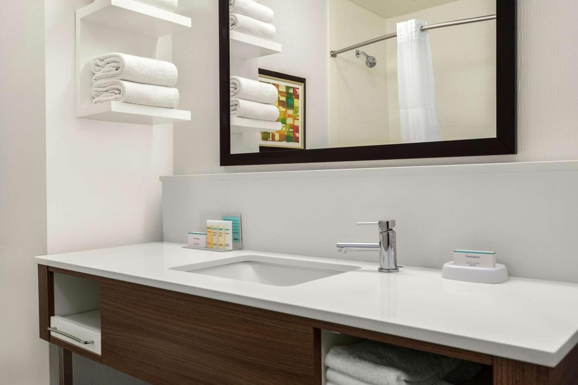 Hampton Inn Athens photo 21