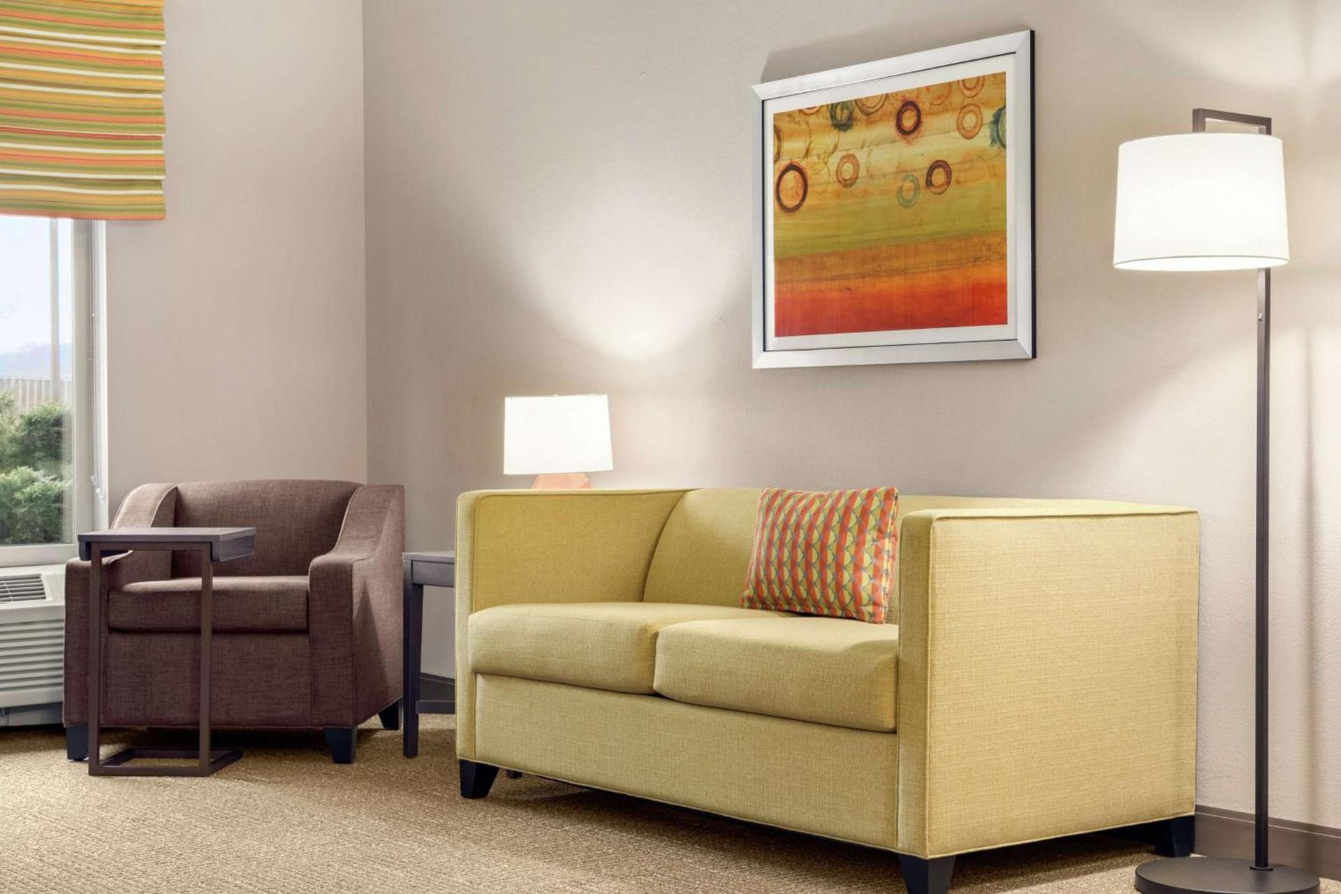 Hampton Inn Athens photo 22