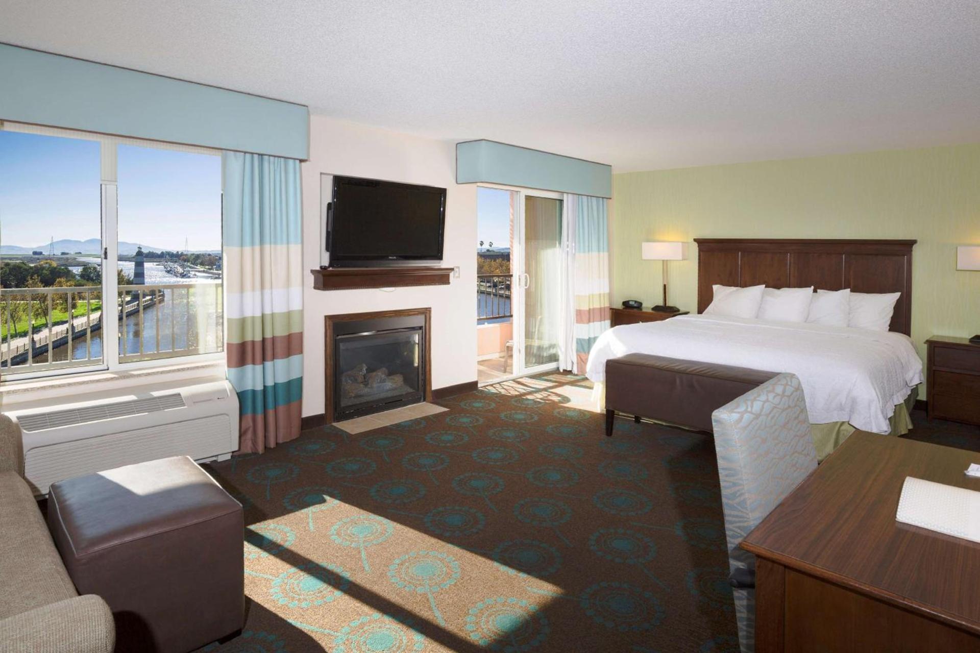 Hampton Inn & Suites Suisun City Waterfront photo 30