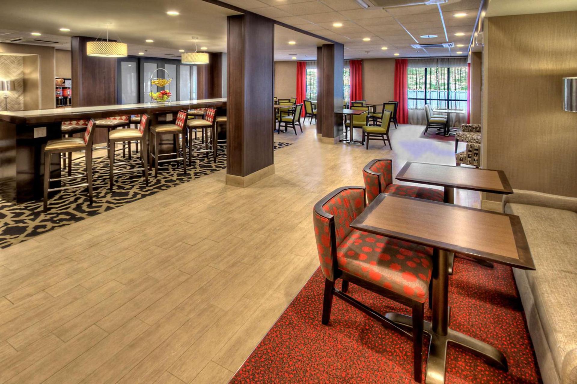 Hampton Inn Cookeville photo 5