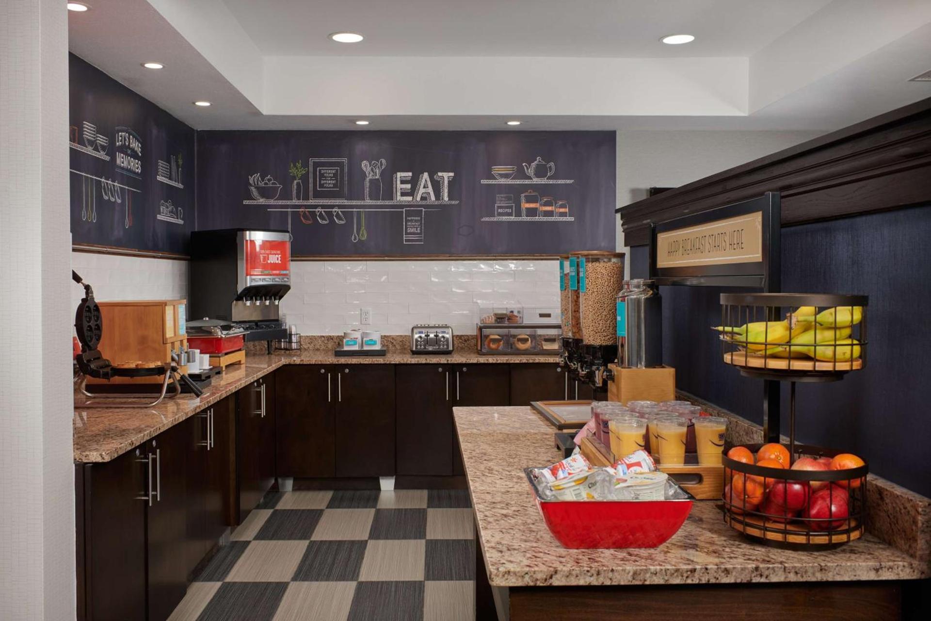 Hampton Inn Bartlesville photo 8