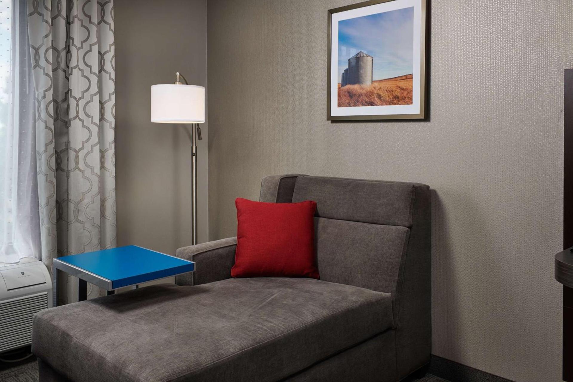 Hampton Inn Bartlesville photo 14