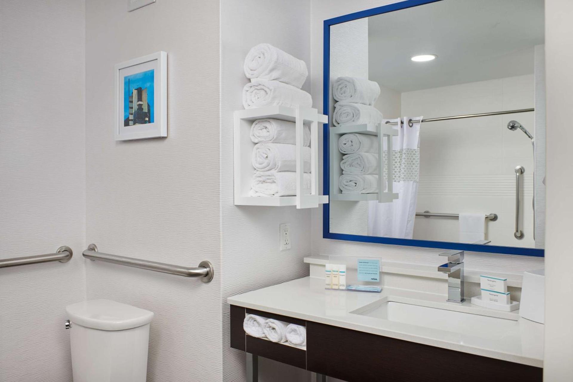 Hampton Inn Bartlesville photo 16
