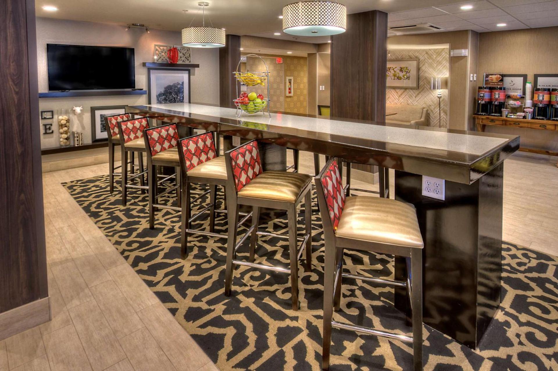 Hampton Inn Cookeville photo 12