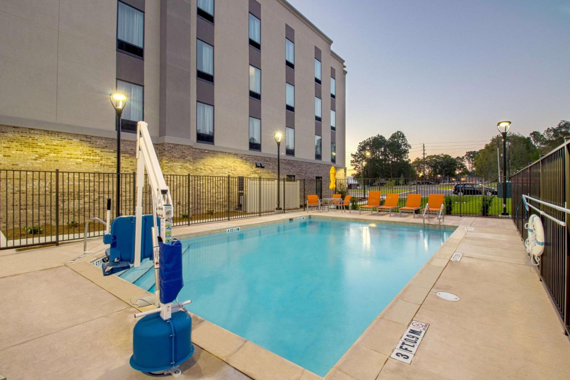 Hampton Inn Crestview South I-10, Fl photo 7