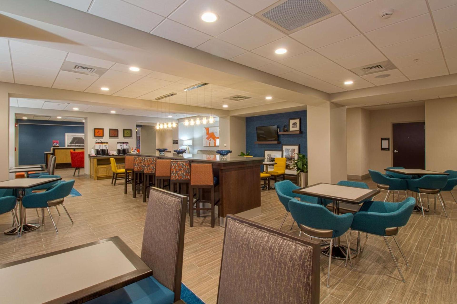 Hampton Inn Crestview South I-10, Fl photo 11