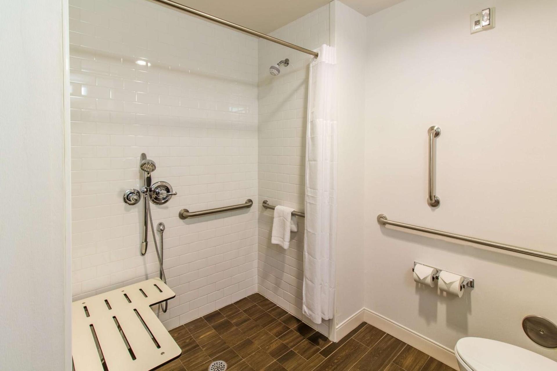 Hampton Inn Crestview South I-10, Fl photo 29