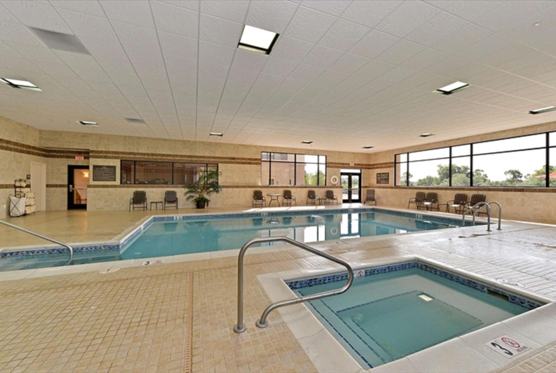 Hampton Inn & Suites Buffalo photo 8
