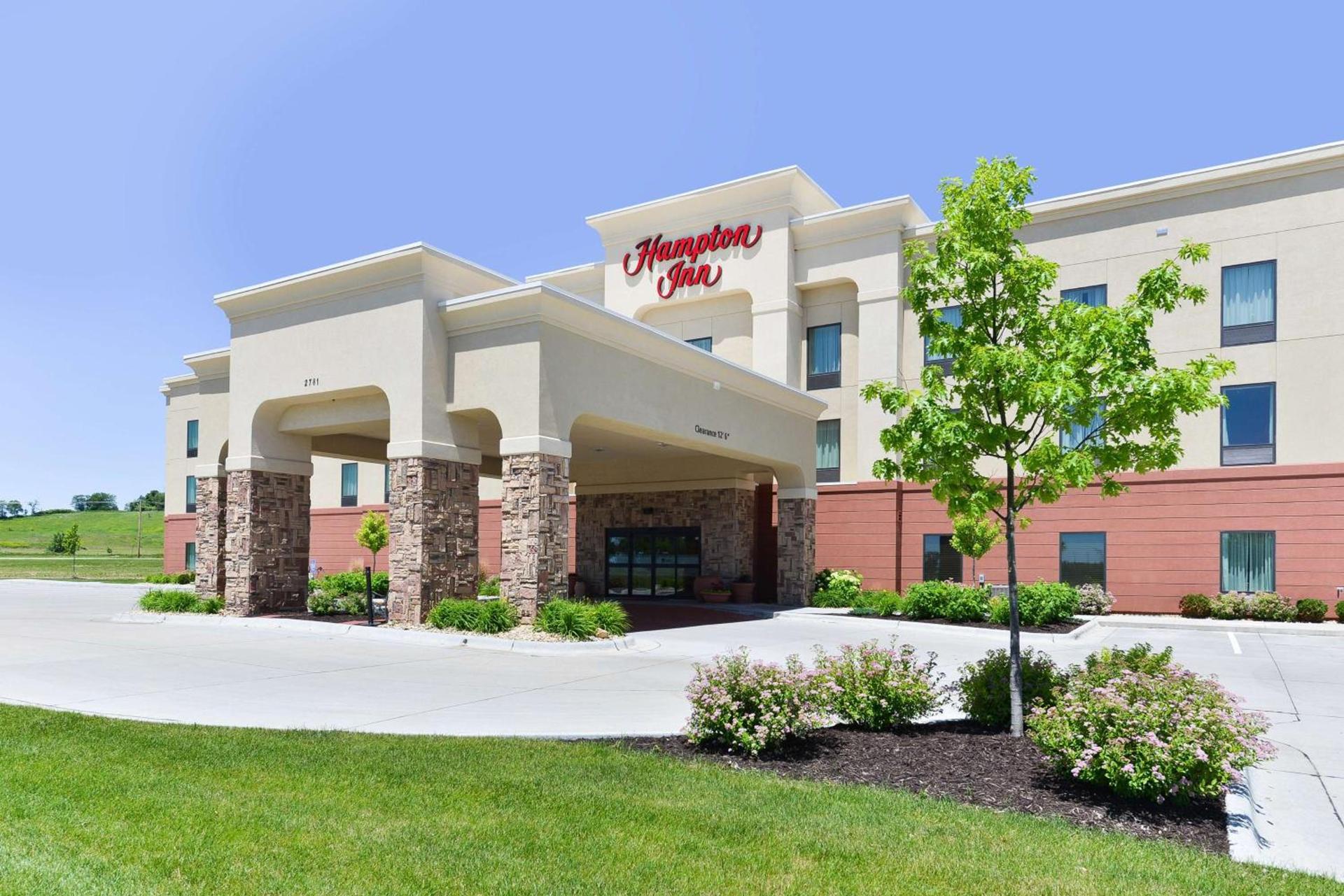 Hampton Inn Clinton photo 2
