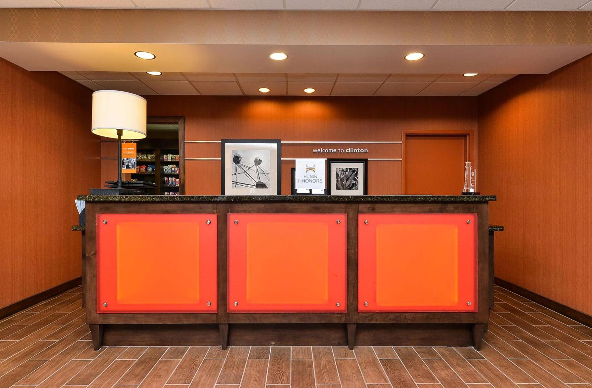 Hampton Inn Clinton photo 5