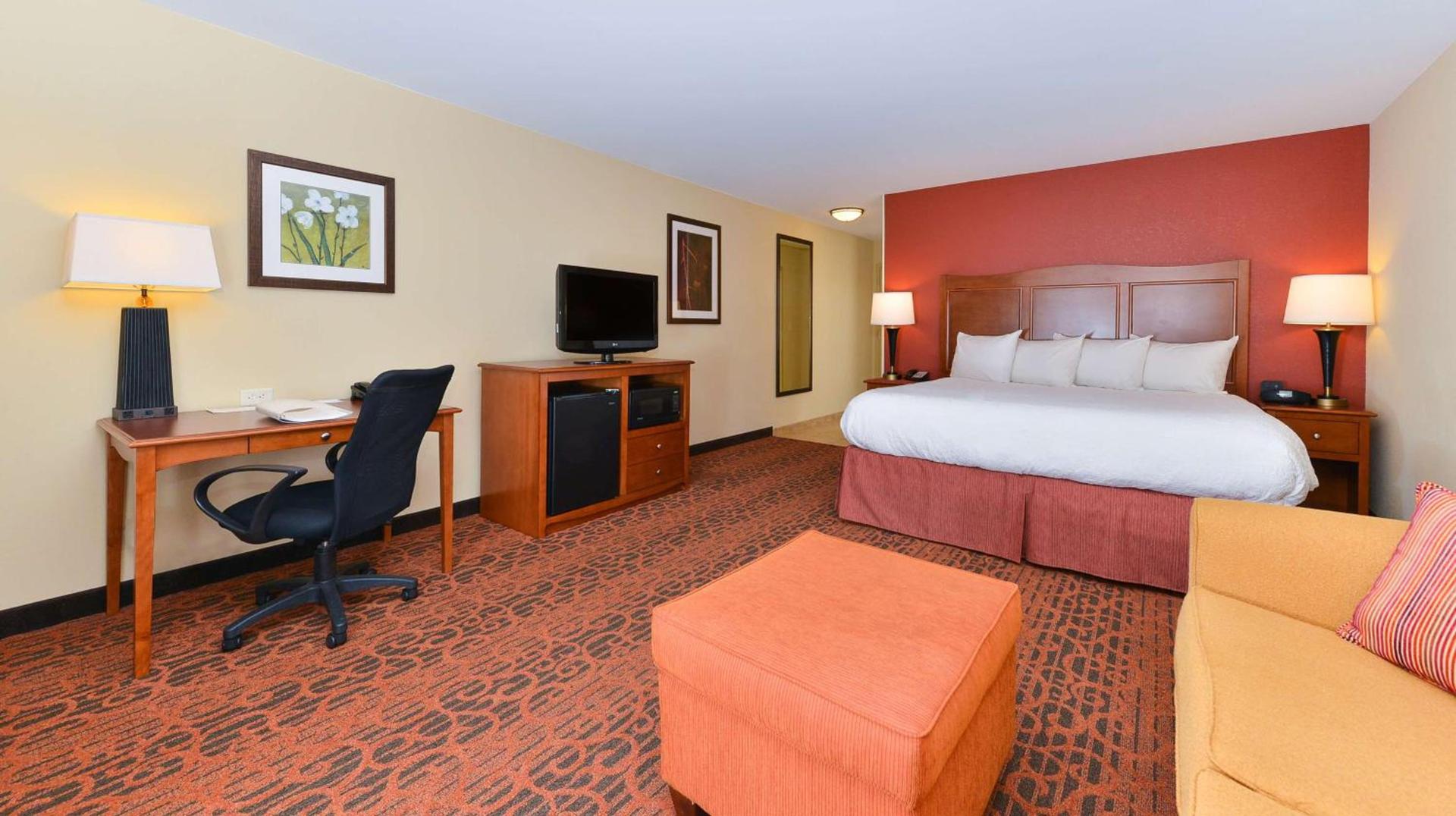 Hampton Inn Clinton photo 23