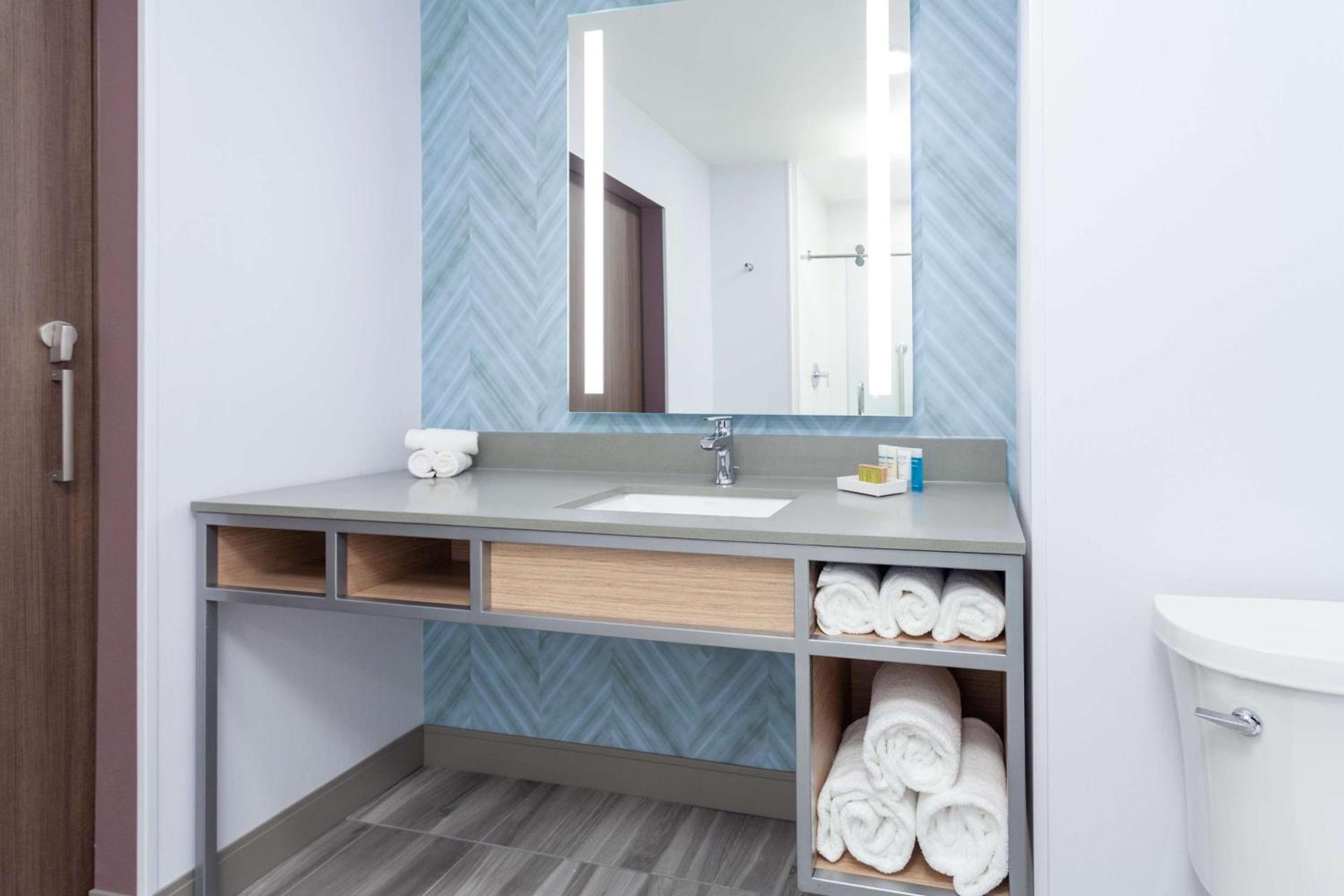 Hilton Garden Inn Broomfield Boulder photo 31
