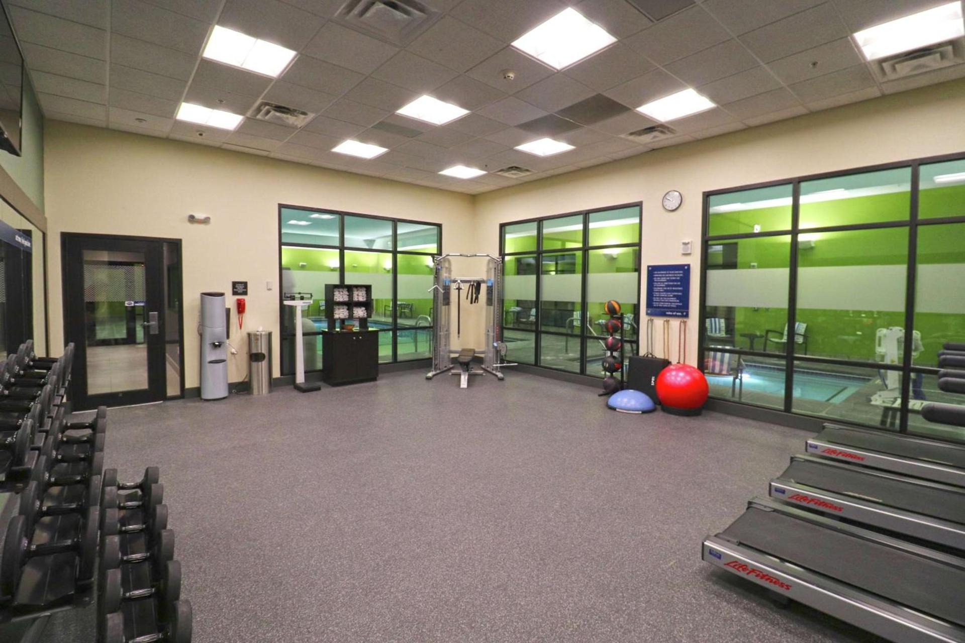 Hampton Inn Kearney photo 25