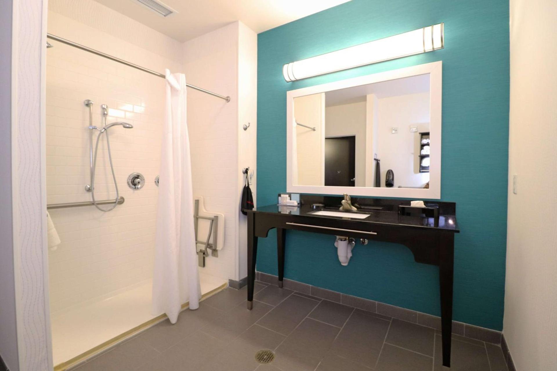 Hampton Inn Kearney photo 30