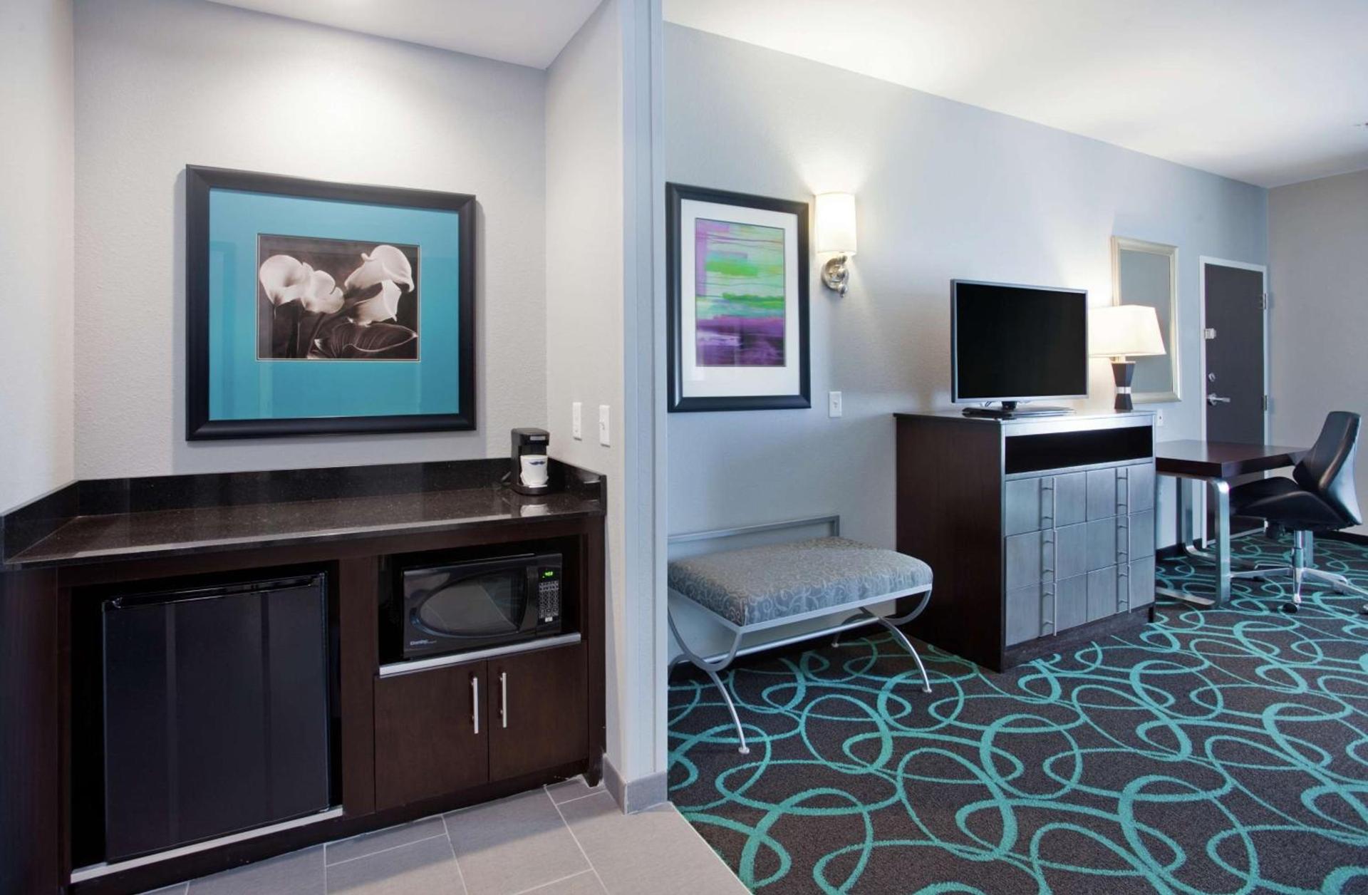 Hampton Inn Kearney photo 40