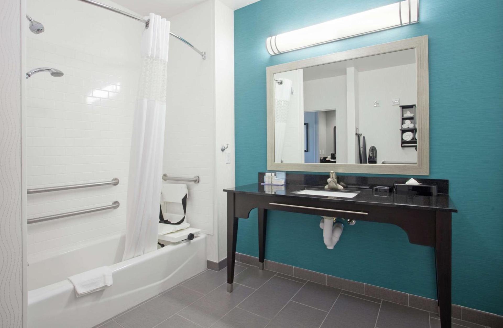 Hampton Inn Kearney photo 42