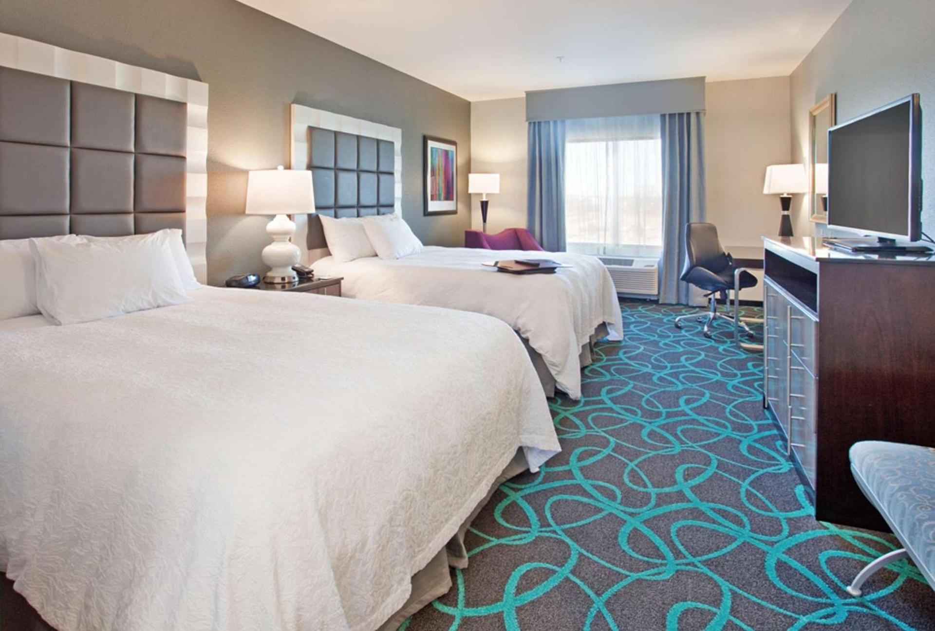 Hampton Inn Kearney photo 49