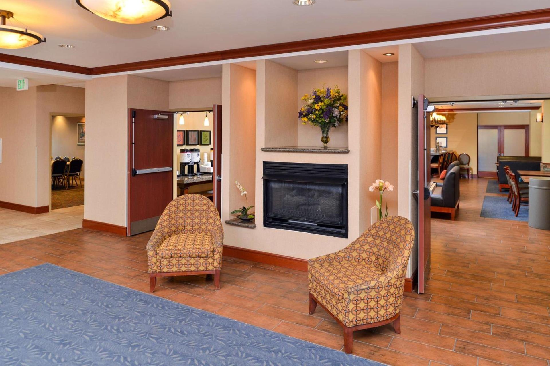 Hampton Inn Evanston photo 5