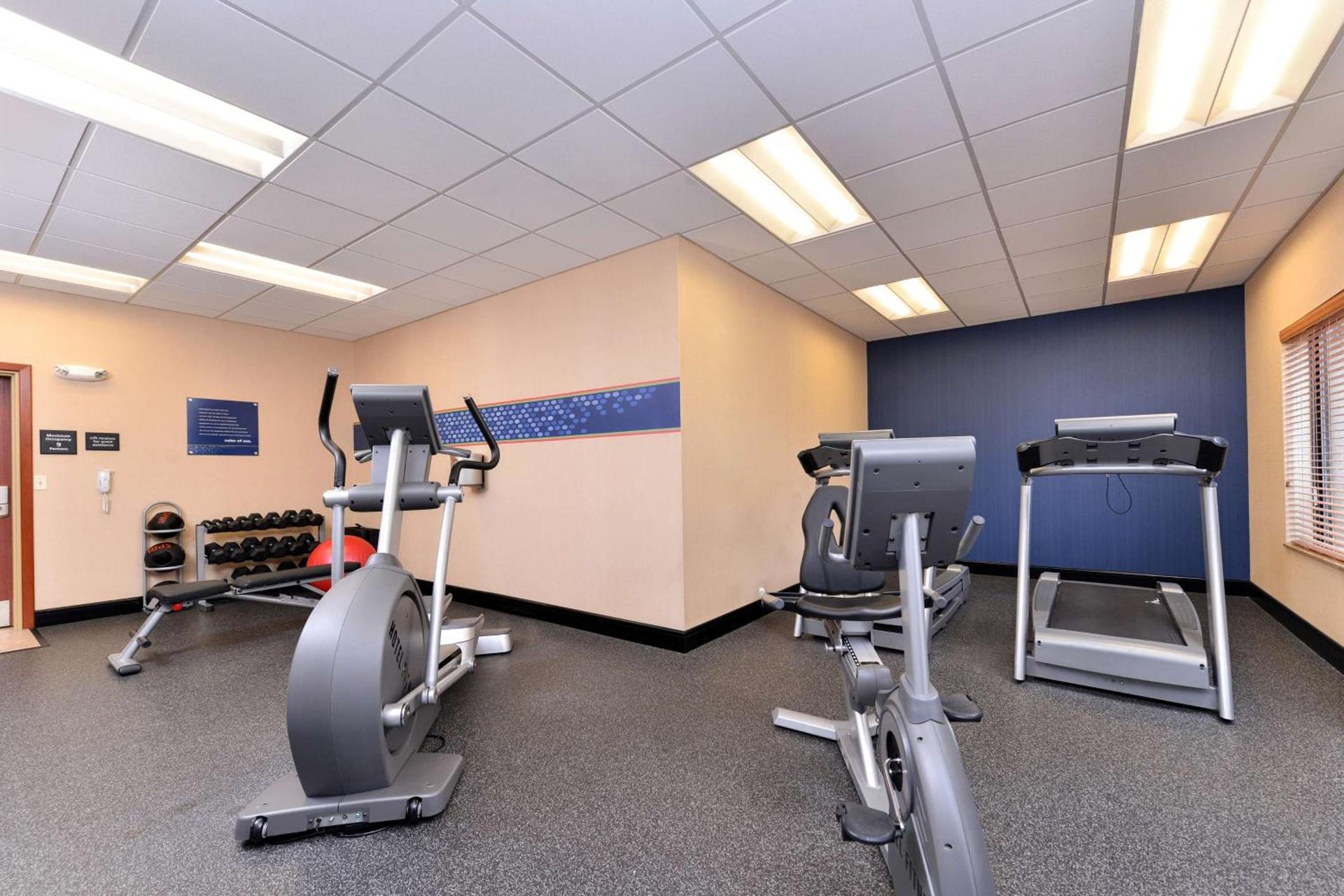 Hampton Inn Evanston photo 20