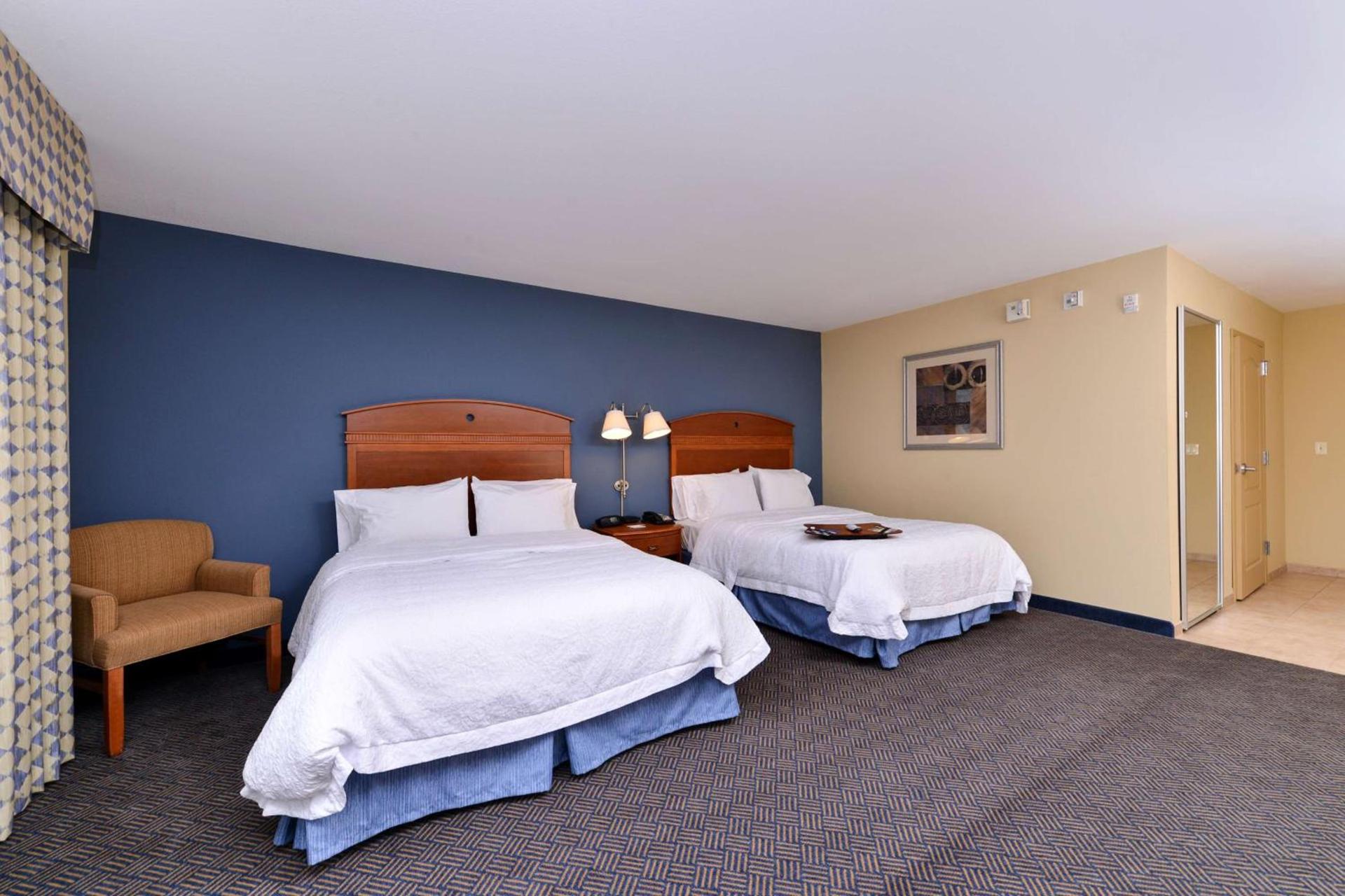 Hampton Inn Evanston photo 25