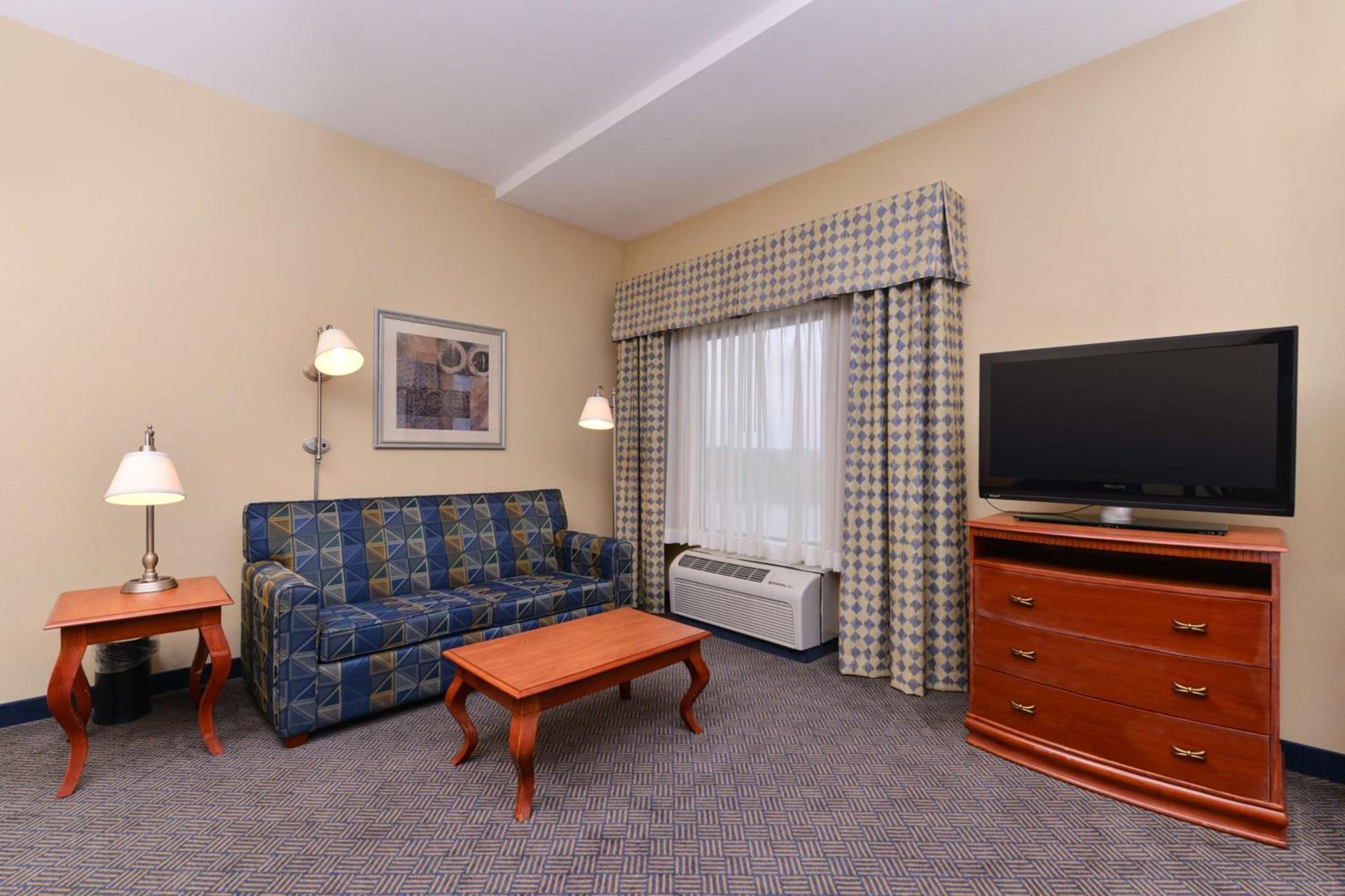 Hampton Inn Evanston photo 26