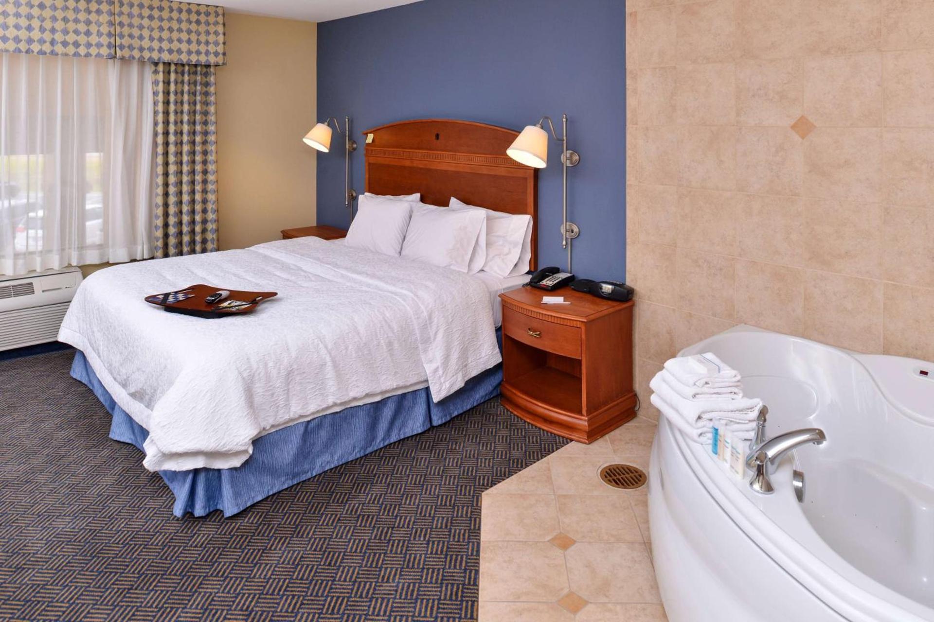 Hampton Inn Evanston photo 28