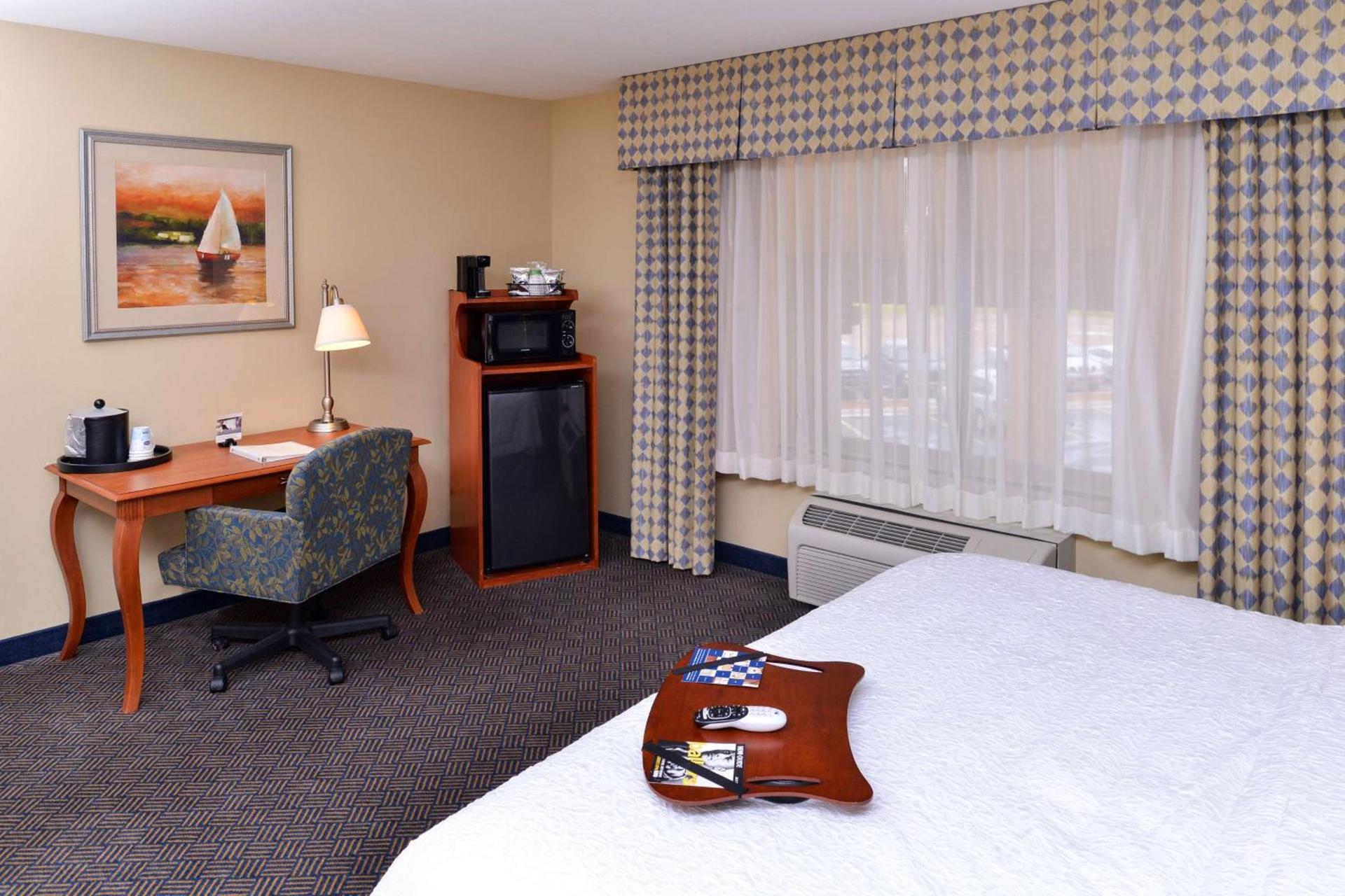 Hampton Inn Evanston photo 39