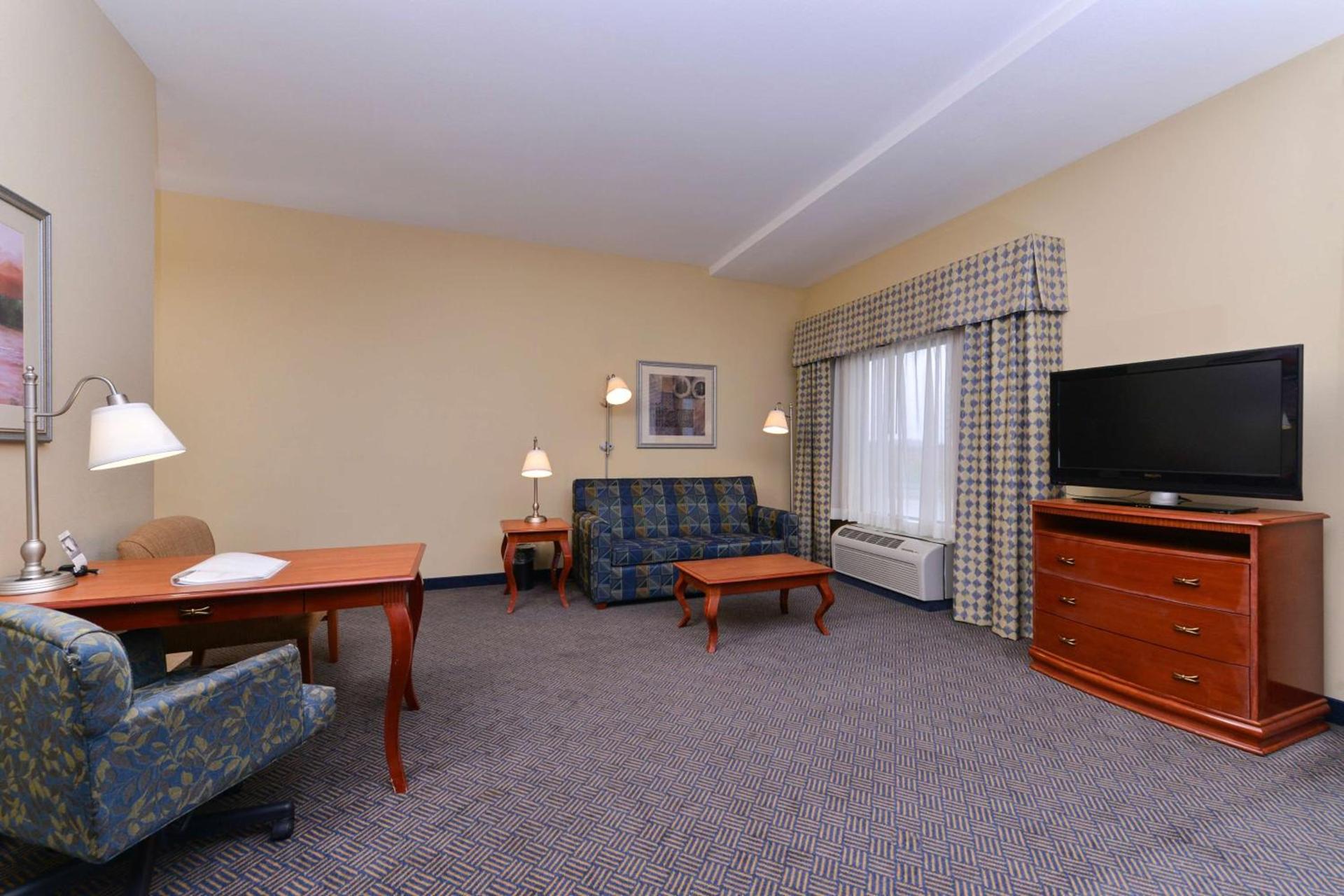 Hampton Inn Evanston photo 42