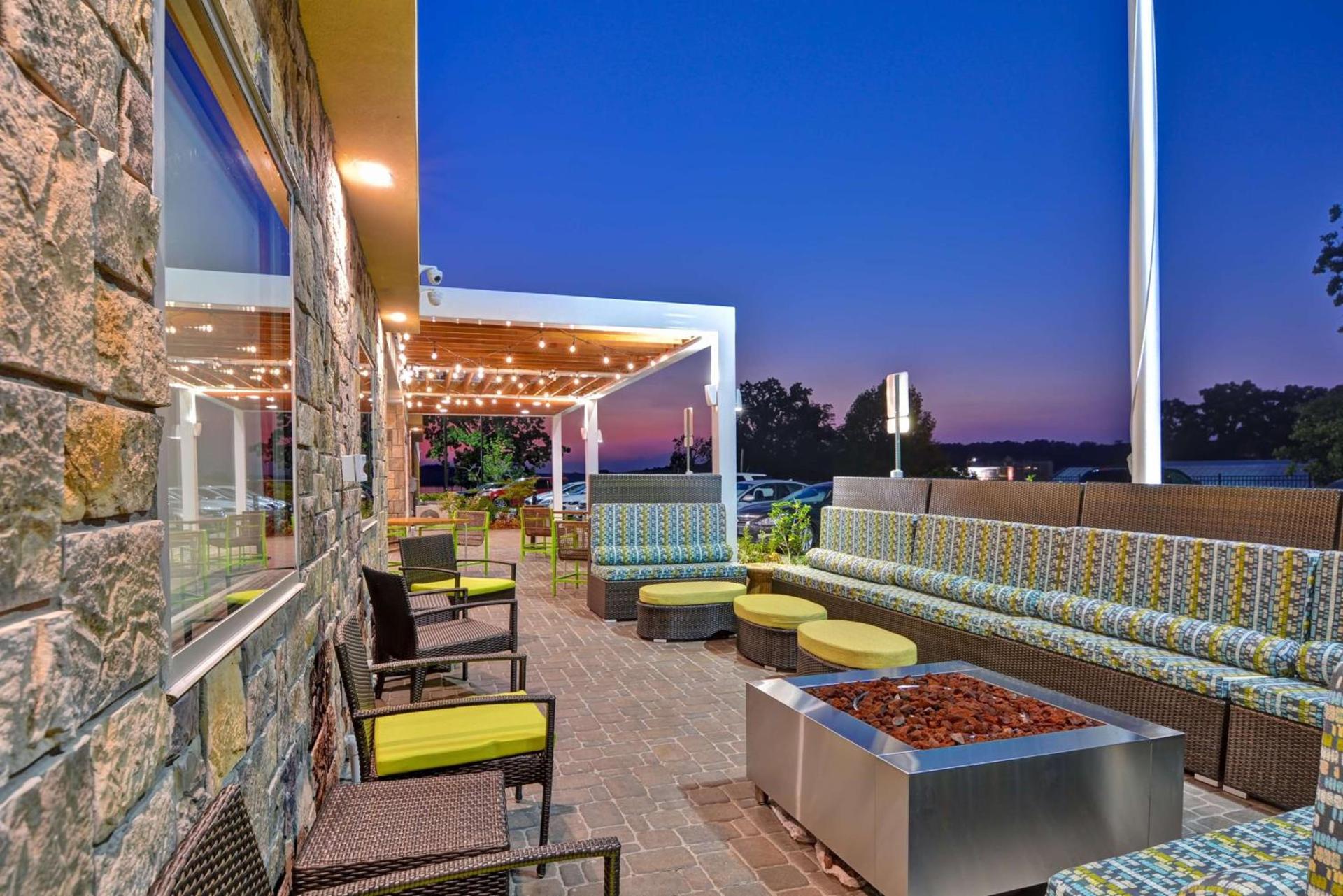 Home2 Suites By Hilton Hot Springs photo 2
