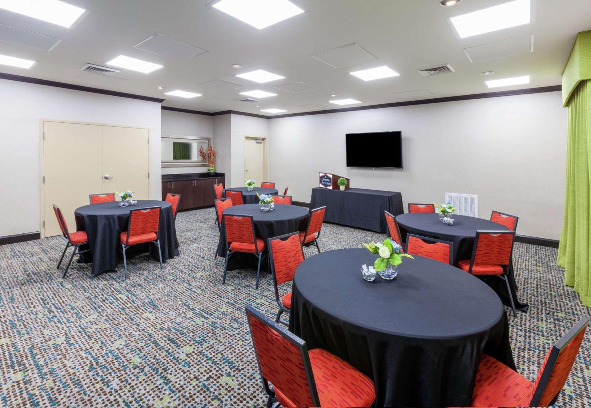 Hampton Inn & Suites Houston/League City photo 26