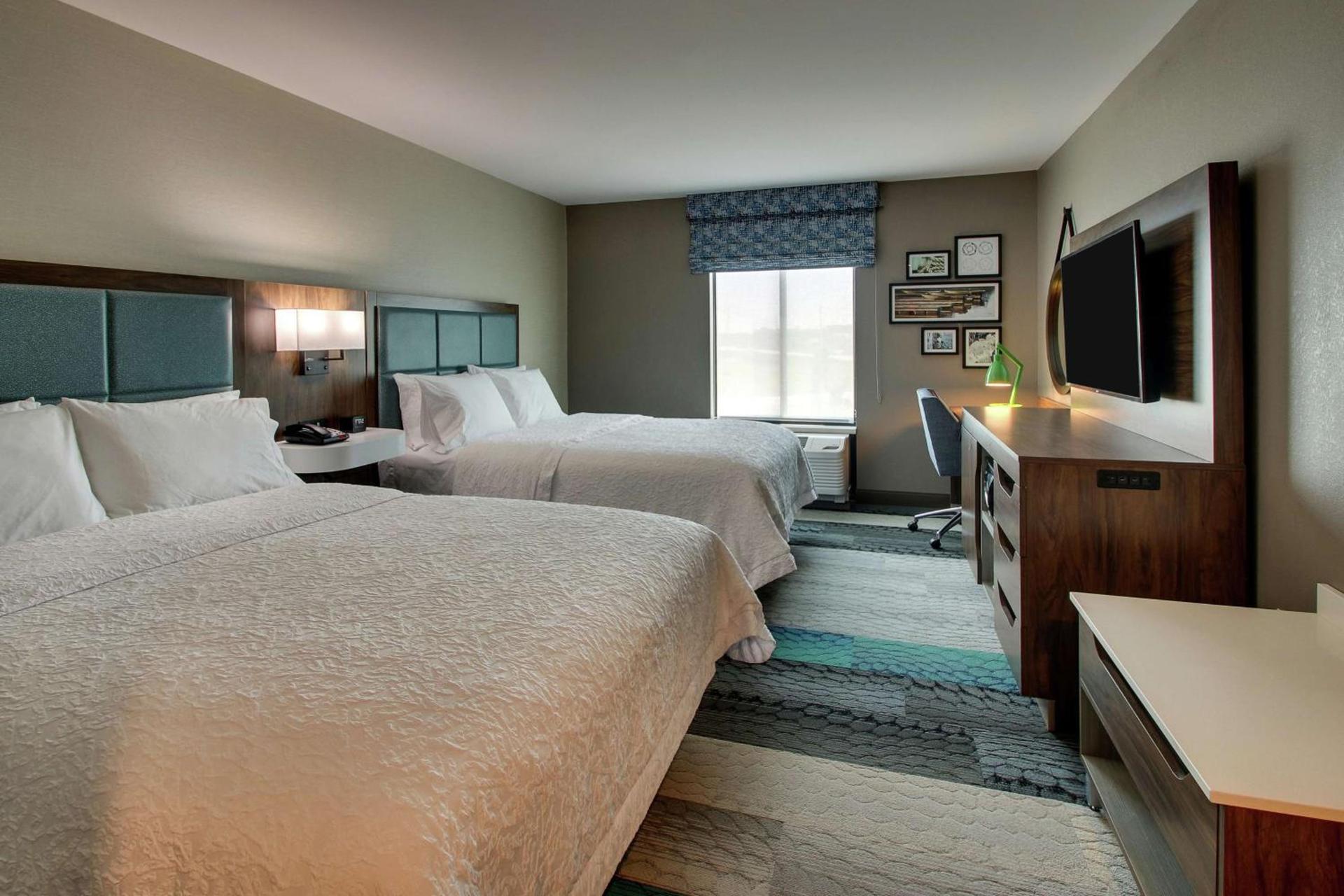 Hampton Inn & Suites By Hilton Southport photo 32