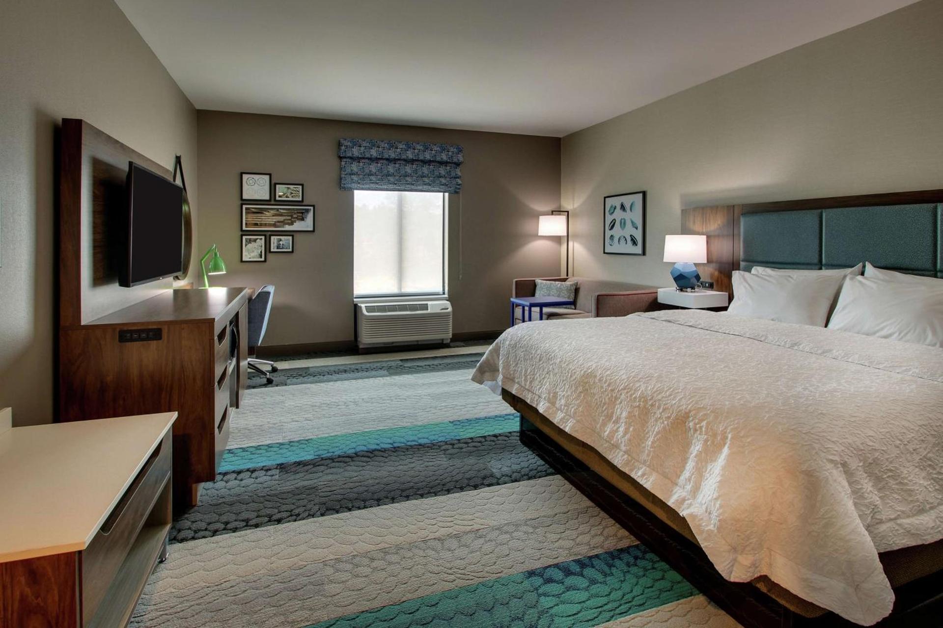 Hampton Inn & Suites By Hilton Southport photo 39