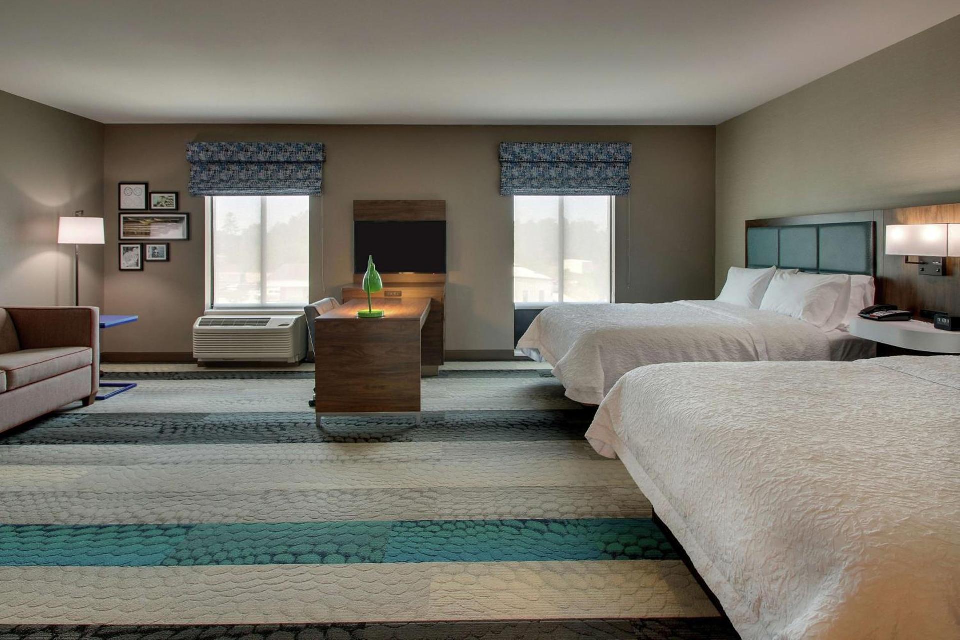Hampton Inn & Suites By Hilton Southport photo 43