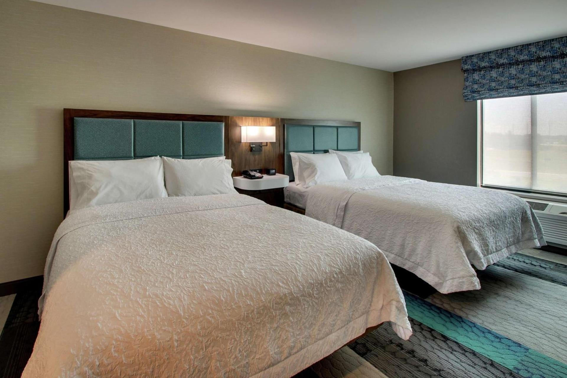 Hampton Inn & Suites By Hilton Southport photo 47